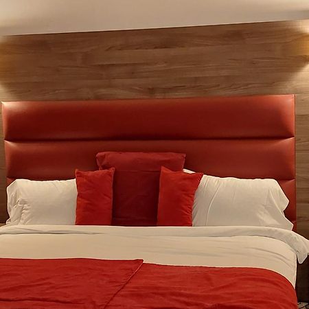 Happy Land Holliday Residential Hotel Épinay-sur-Seine Buitenkant foto