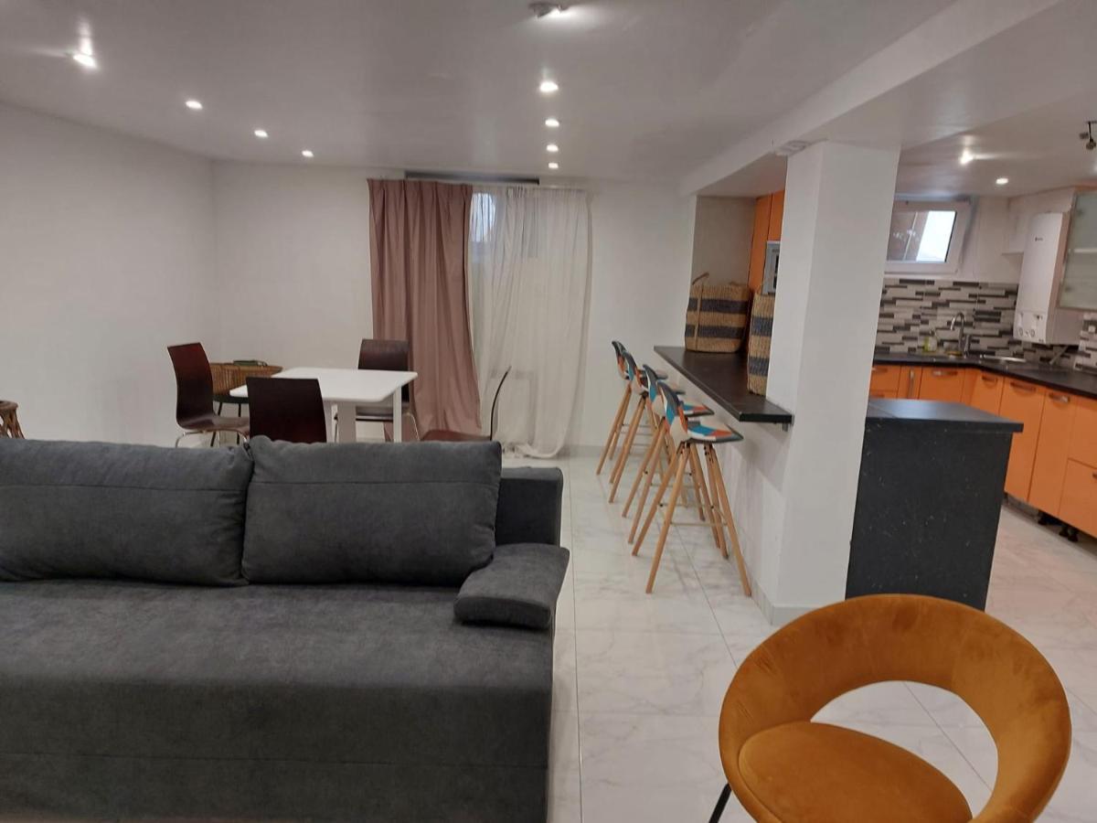 Happy Land Holliday Residential Hotel Épinay-sur-Seine Buitenkant foto