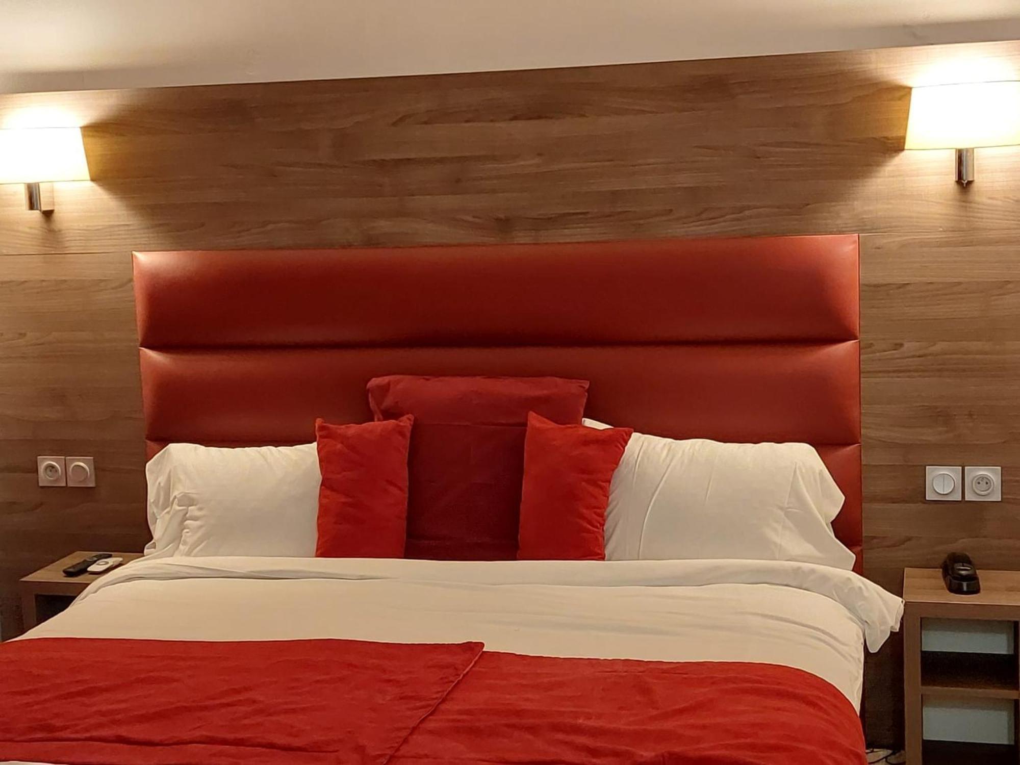 Happy Land Holliday Residential Hotel Épinay-sur-Seine Buitenkant foto